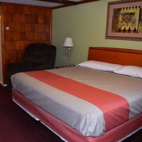 Relax Inn Блумсберг Экстерьер фото